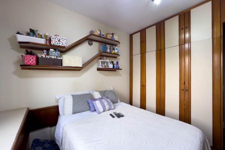 Apartamento à venda com 143m², 3 quartos e 2 vagasQuarto 1