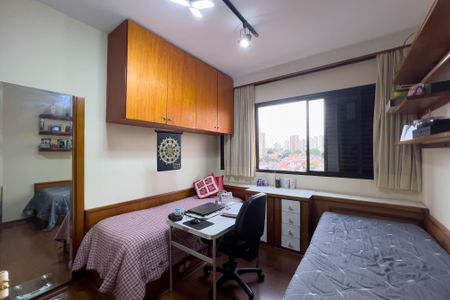 Apartamento à venda com 143m², 3 quartos e 2 vagasQuarto 2