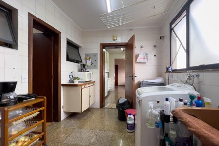 Apartamento à venda com 143m², 3 quartos e 2 vagasÁrea de serviço