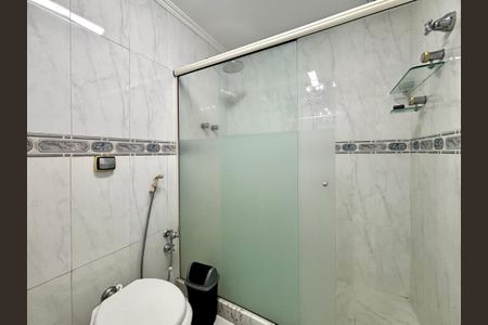 Apartamento à venda com 73m², 2 quartos e sem vagaBanheiro social