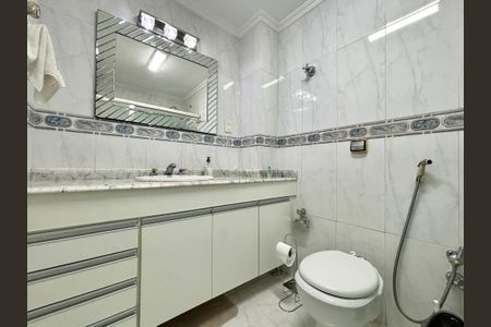 Apartamento à venda com 73m², 2 quartos e sem vagaBanheiro social