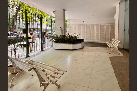 Apartamento à venda com 73m², 2 quartos e sem vagaÁrea comum