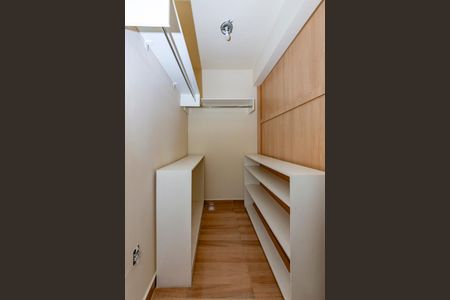 Apartamento à venda com 115m², 3 quartos e 1 vagaCloset da suíte