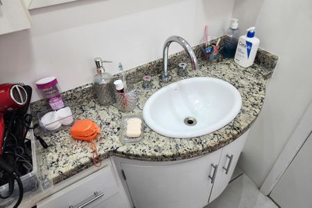 Apartamento à venda com 70m², 3 quartos e 2 vagasBanheiro da Suíte 