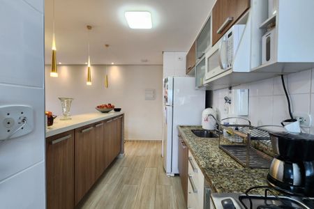 Apartamento à venda com 70m², 3 quartos e 2 vagasCozinha 