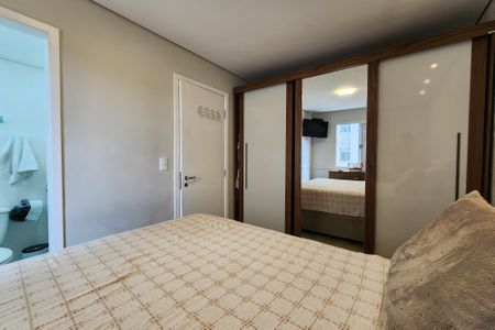 Apartamento à venda com 70m², 3 quartos e 2 vagasSuíte 