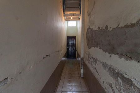 Casa à venda com 173m², 2 quartos e 1 vaga Casa à venda com 173m², 2 quartos e 1 vagaCorredor externo