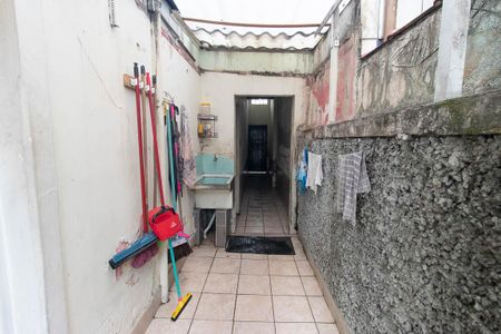 Casa à venda com 173m², 2 quartos e 1 vaga Casa à venda com 173m², 2 quartos e 1 vagaCorredor externo