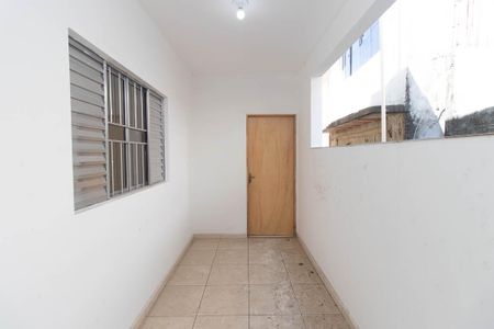Apartamento para alugar com 58m², 2 quartos e sem vagaEntrada