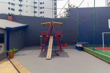 Apartamento à venda com 115m², 3 quartos e 3 vagasÁrea comum - Playground