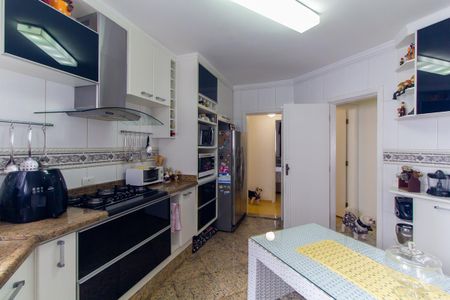 Apartamento à venda com 115m², 3 quartos e 3 vagasCozinha