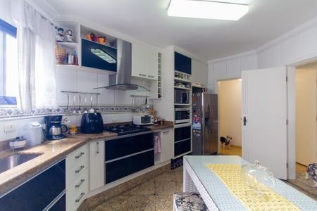Apartamento à venda com 115m², 3 quartos e 3 vagasCozinha