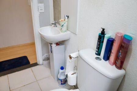 Apartamento para alugar com 42m², 2 quartos e 1 vaga Apartamento para alugar com 42m², 2 quartos e 1 vagaBanheiro Social