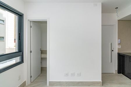 Apartamento à venda com 101m², 3 quartos e 2 vagasLavabo