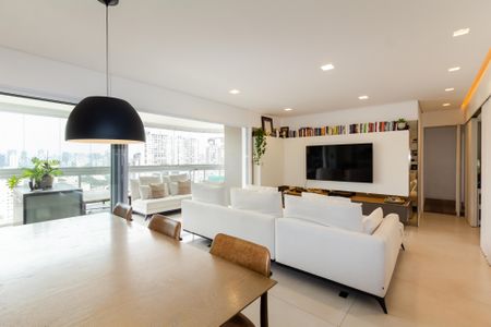 Sala de apartamento à venda com 4 quartos, 120m² em Vila Olímpia, São Paulo