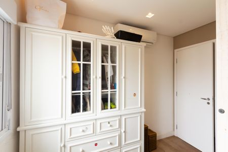 Apartamento à venda com 120m², 4 quartos e 3 vagasQuarto 2