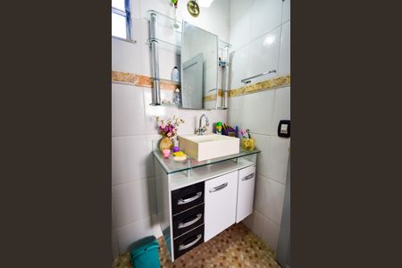 Casa de condomínio à venda com 100m², 3 quartos e 1 vagaBanheiro Social