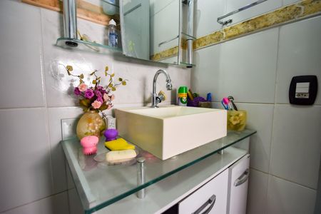 Casa de condomínio à venda com 100m², 3 quartos e 1 vagaBanheiro Social