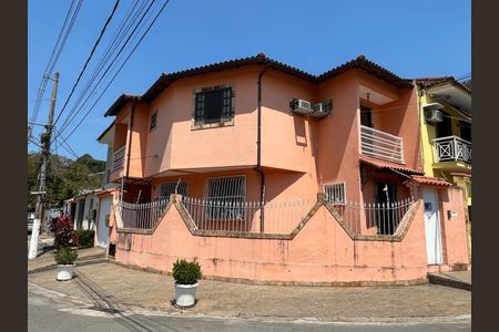 Casa de condomínio à venda com 70m², 3 quartos e 1 vagaFachada