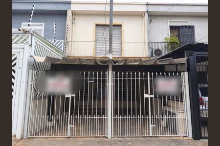 Casa à venda com 105m², 2 quartos e 2 vagasFachada