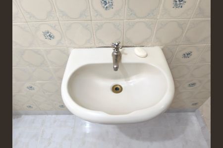 Casa à venda com 105m², 2 quartos e 2 vagasBanheiro