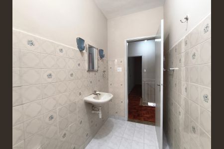 Casa à venda com 105m², 2 quartos e 2 vagasBanheiro