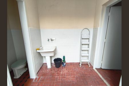 Casa à venda com 105m², 2 quartos e 2 vagasÁrea de Serviço