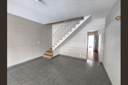 Sala de casa à venda com 2 quartos, 105m² em Vila São José, São Paulo