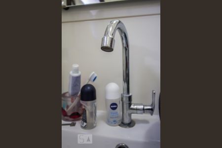 Casa à venda com 180m², 5 quartos e 5 vagasBanheiro suíte