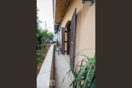 Casa à venda com 180m², 5 quartos e 5 vagasQuarto 1 varanda