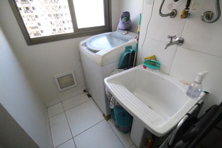 Apartamento para alugar com 64m², 2 quartos e 1 vagaÁrea de serviço