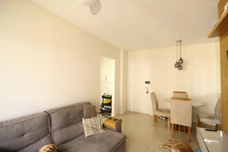 Apartamento para alugar com 64m², 2 quartos e 1 vagaSala