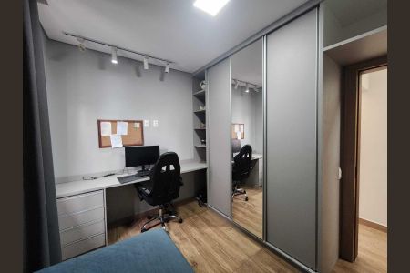 Casa para alugar com 384m², 4 quartos e 4 vagas Casa para alugar com 384m², 4 quartos e 4 vagasEscritório