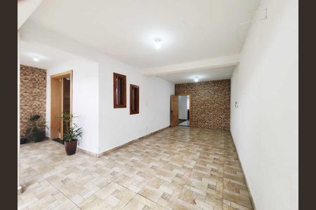 Casa para alugar com 384m², 4 quartos e 4 vagas Casa para alugar com 384m², 4 quartos e 4 vagasSala