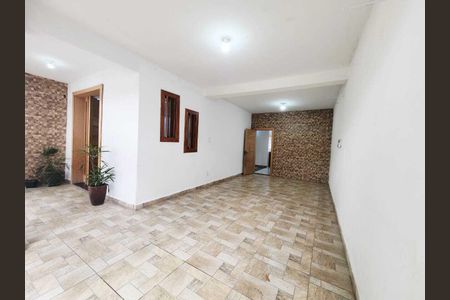 Casa para alugar com 384m², 4 quartos e 4 vagas Casa para alugar com 384m², 4 quartos e 4 vagasSala