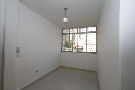 Apartamento para alugar com 75m², 3 quartos e 1 vagaSala
