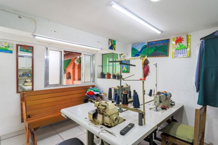 Casa para alugar com 200m², 3 quartos e 2 vagasEspaço costura