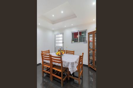 Casa para alugar com 200m², 3 quartos e 2 vagasCopa