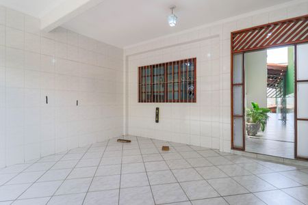 Casa para alugar com 200m², 3 quartos e 2 vagasGaragem