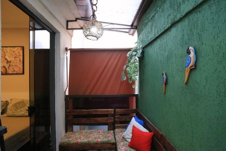 Casa à venda com 62m², 2 quartos e 1 vaga Casa à venda com 62m², 2 quartos e 1 vagaVaranda do Quarto