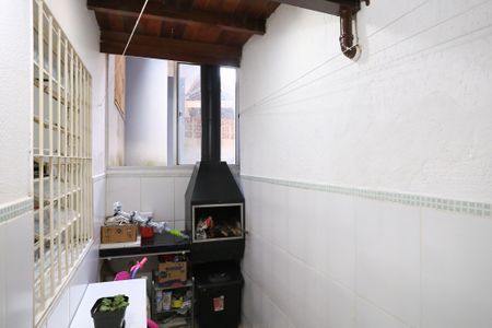 Casa à venda com 62m², 2 quartos e 1 vaga Casa à venda com 62m², 2 quartos e 1 vagaChurrasqueira e Área de Serviço