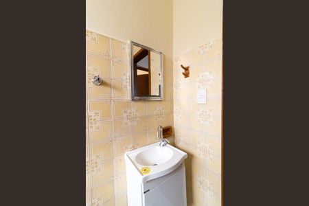 Casa à venda com 120m², 3 quartos e 2 vagasBanheiro 1