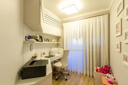 Apartamento à venda com 138m², 6 quartos e 2 vagasEscritório