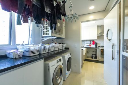 Apartamento à venda com 138m², 6 quartos e 2 vagasÁrea de Serviço