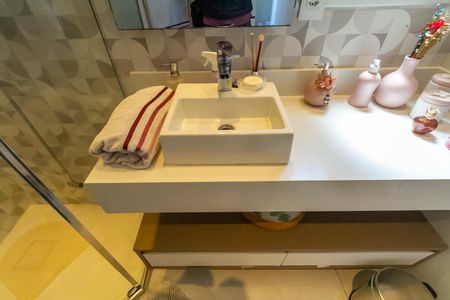 Apartamento à venda com 138m², 6 quartos e 2 vagasBanheiro da Suíte 3