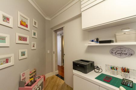 Apartamento à venda com 138m², 6 quartos e 2 vagasEscritório