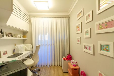 Apartamento à venda com 138m², 6 quartos e 2 vagasEscritório