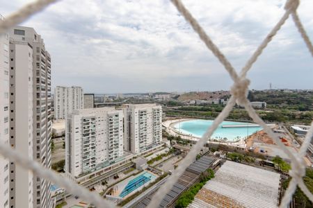 Apartamento à venda com 136m², 3 quartos e 2 vagasVista da Suíte 2