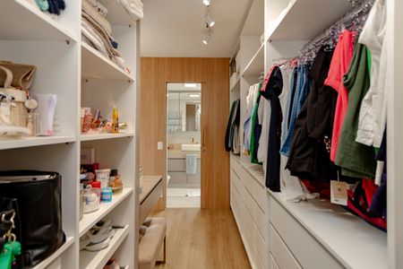 Apartamento à venda com 136m², 3 quartos e 2 vagasCloset da Suíte 1