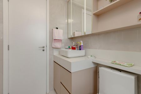 Apartamento à venda com 136m², 3 quartos e 2 vagasBanheiro da Suíte 2